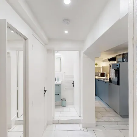 Bienvenue Dans Le 10eme Arrondissement ! Apartment
